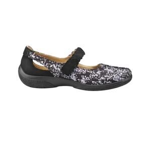Hotter Shake women's 8.5 black fabric nubuck trim Mary jane split toe pumps New